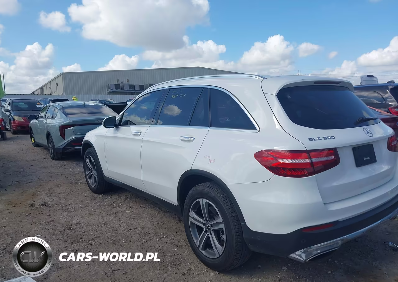 2018 Mercedes-Benz Glc 300 VIN:WDC0G4JB6JV056462 - 3