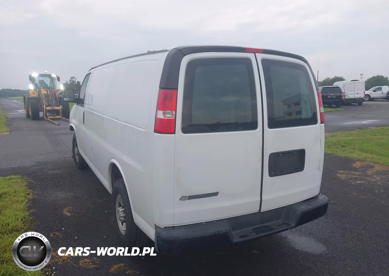 2017 Chevrolet Express 2500 Work Van VIN:1GCWGAFF9H1109165 - 3