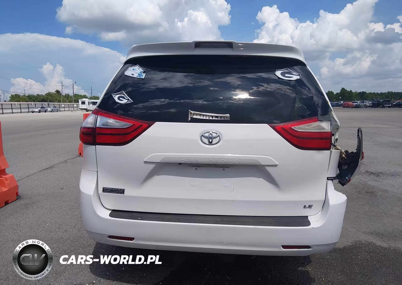 2019 Toyota Sienna Le 8 Passenger VIN:5TDKZ3DC2KS987687 - 15
