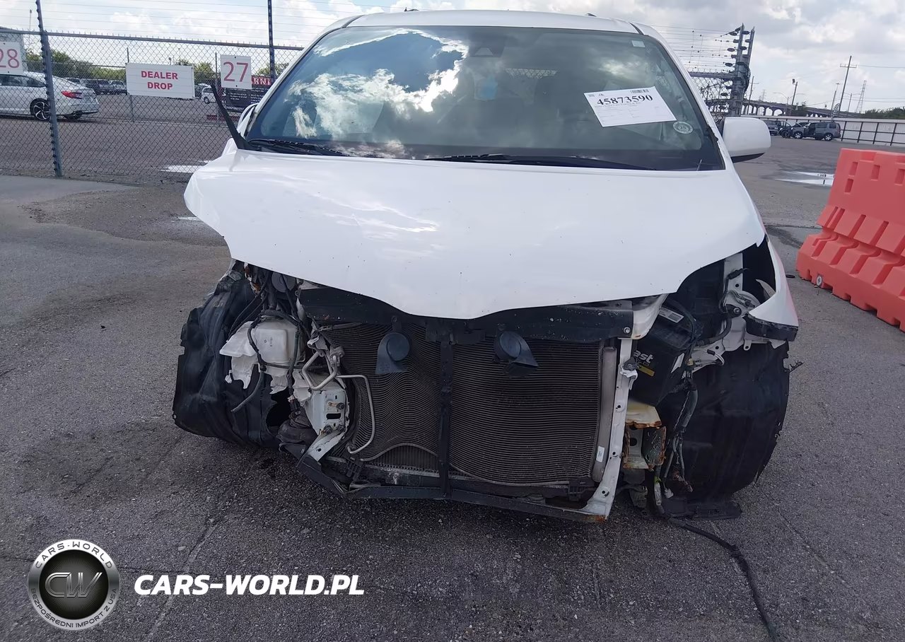 2019 Toyota Sienna Le 8 Passenger VIN:5TDKZ3DC2KS987687 - 6