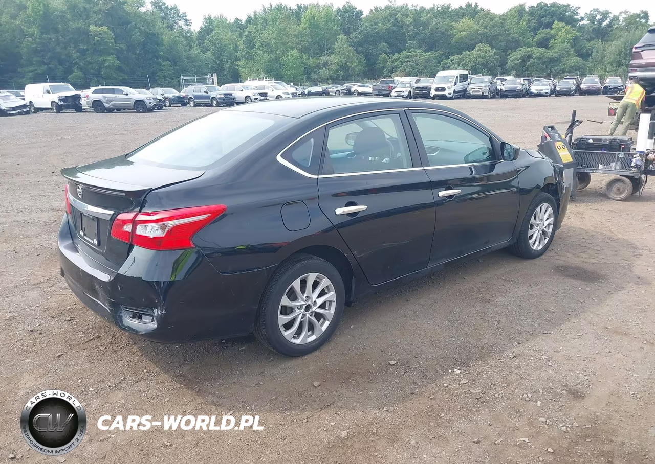 2017 Nissan Sentra S VIN:3N1AB7AP3HY396822 - 4