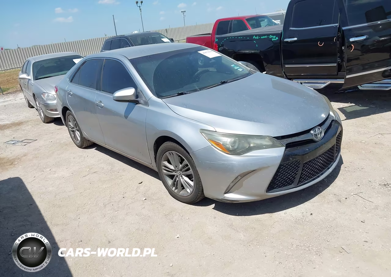 2015 Toyota Camry Se – zdjęcie 1 z 21