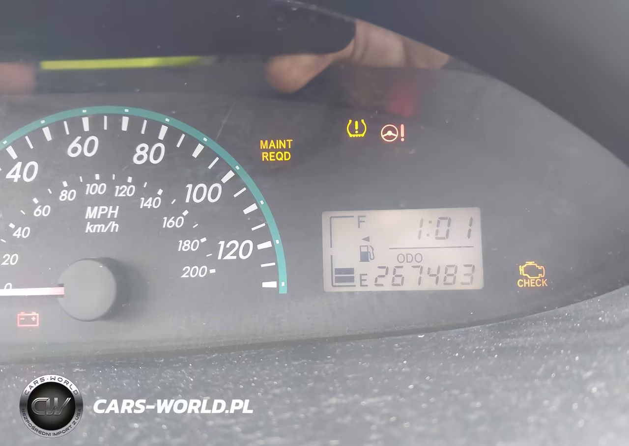 2010 Toyota Yaris VIN:JTDBT4K37A1367360 - 16