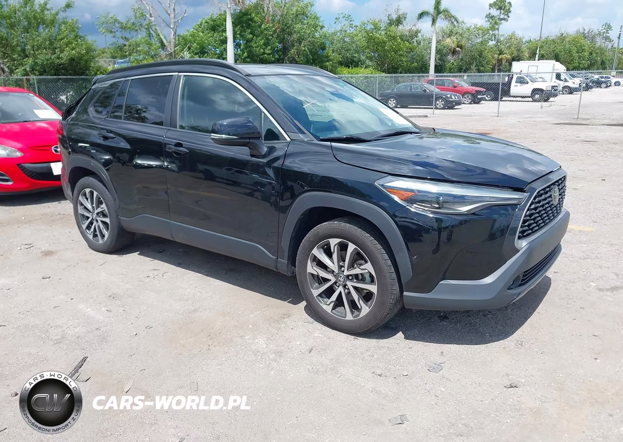 2023 Toyota Corolla Cross Xle VIN:7MUDAAAG6PV047496 - 1