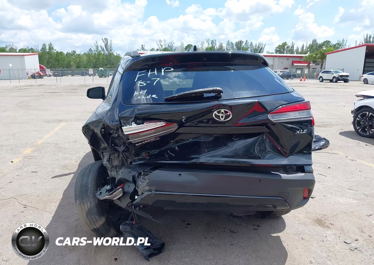 2023 Toyota Corolla Cross Xle VIN:7MUDAAAG6PV047496 - 17