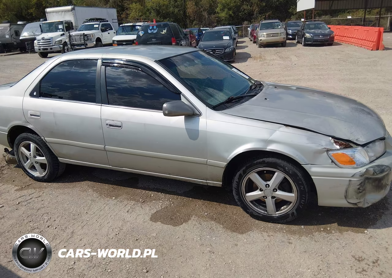 2000 Toyota Camry Le VIN:4T1BG22K6YU012040 - 13