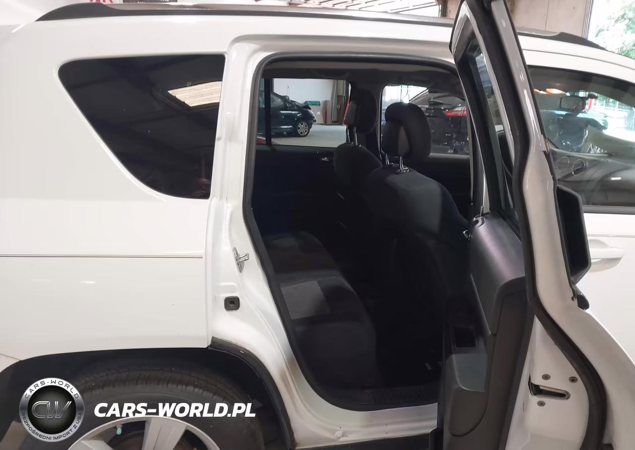 2011 Jeep Compass VIN:1J4NT1FA8BD271963 - 8