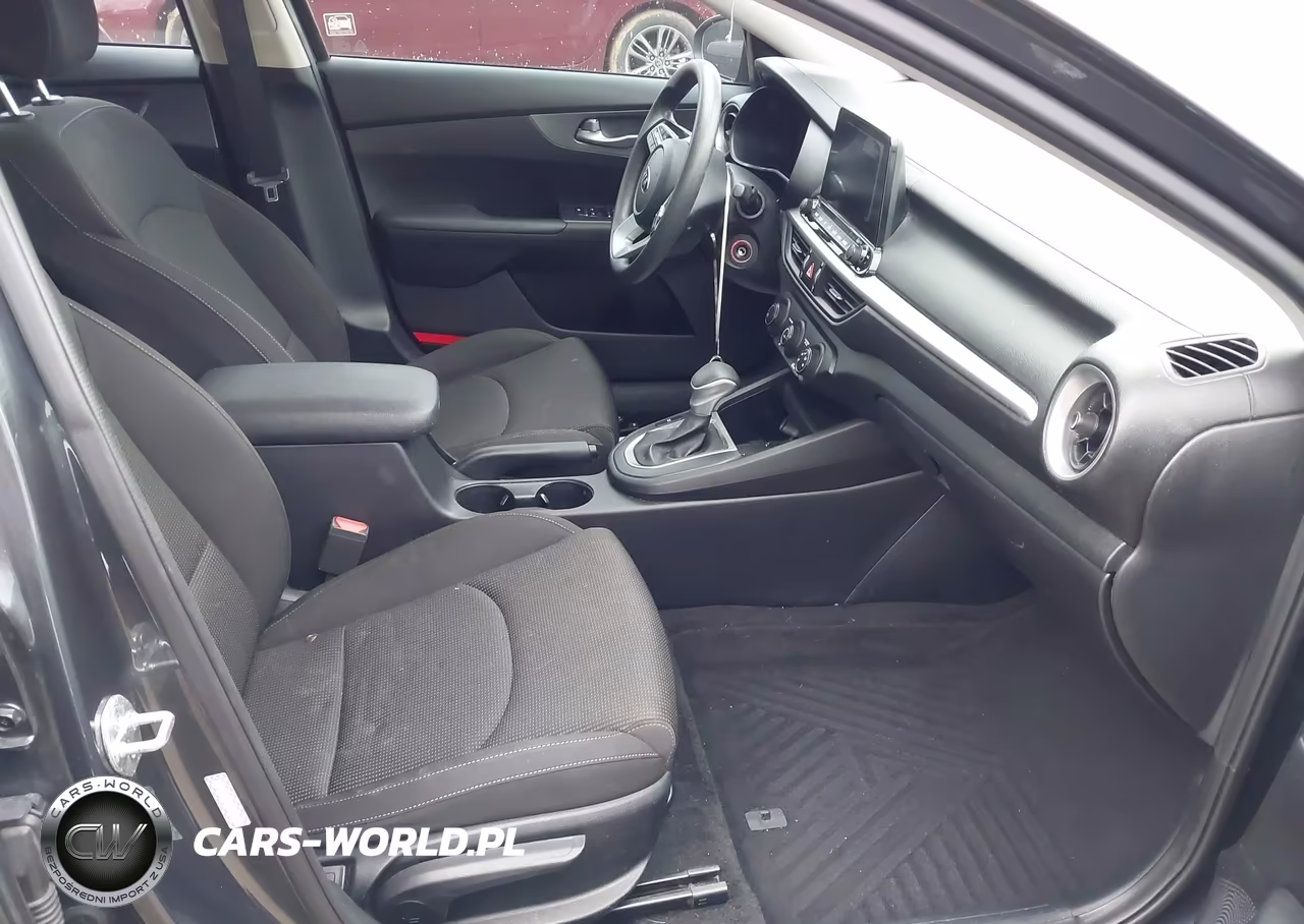 2020 Kia Forte Lxs VIN:3KPF24AD4LE187073 - 5