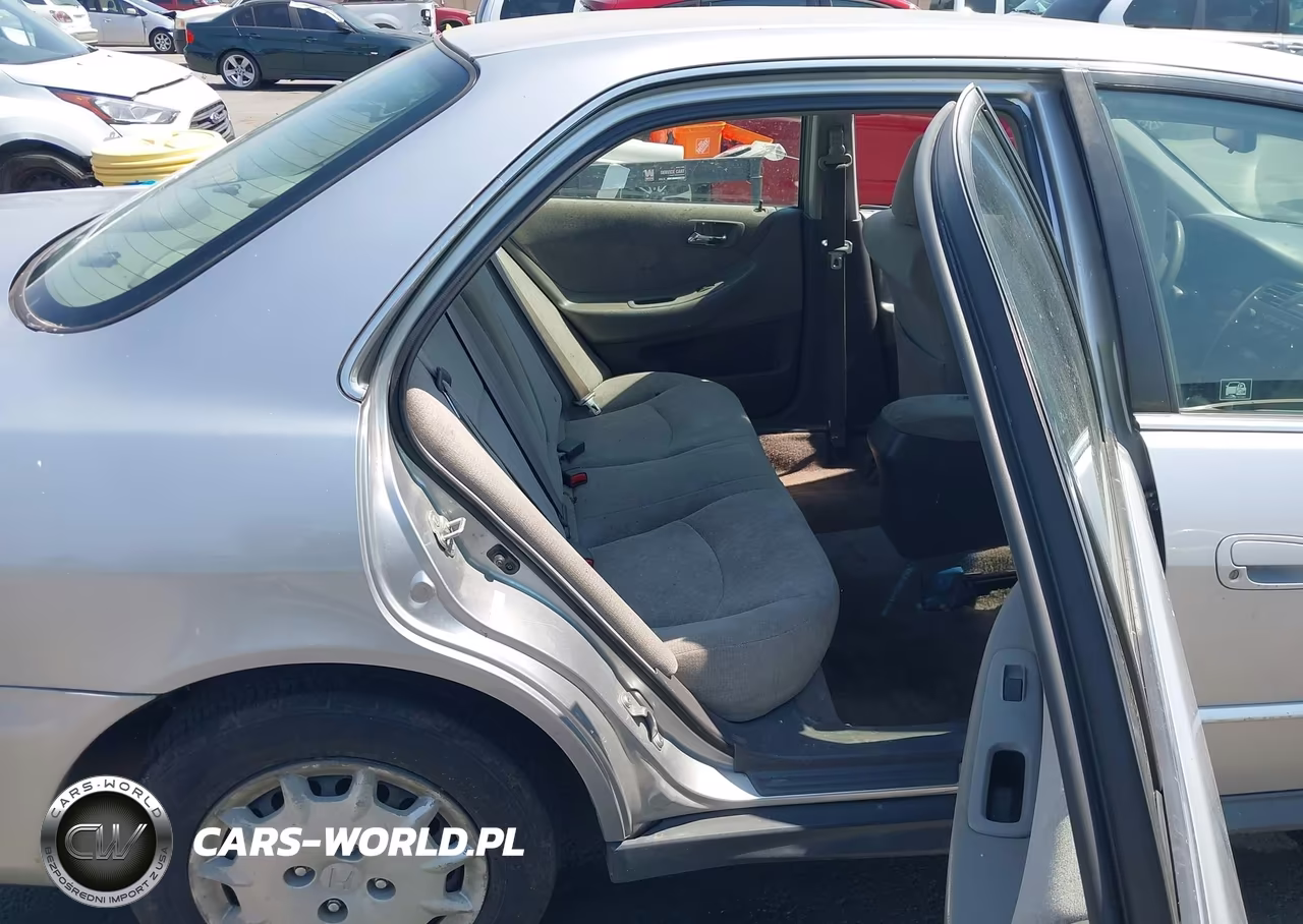 2002 Honda Accord 2.3 Lx VIN:JHMCG66522C000290 - 8