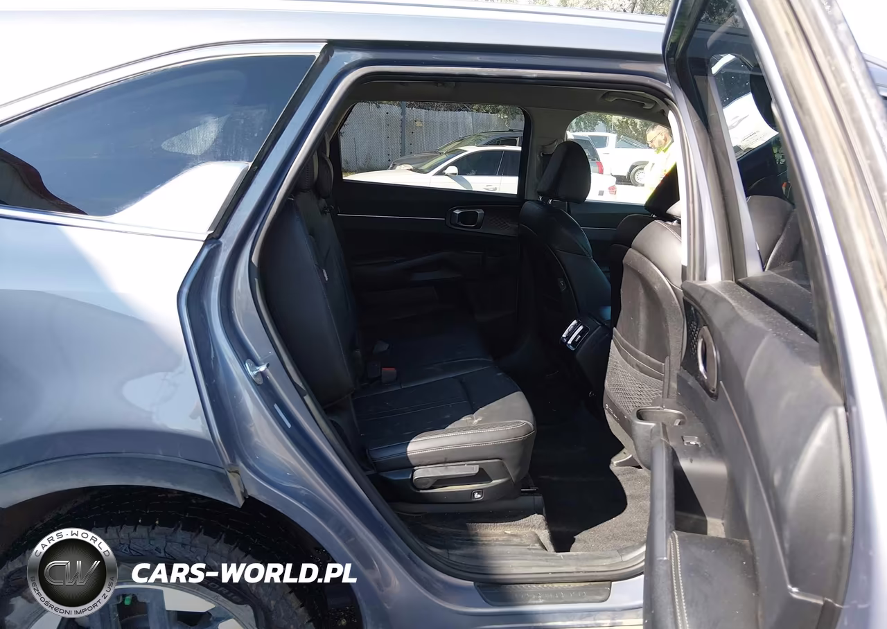2024 Kia Sorento S VIN:5XYRLDJCXRG274120 - 8