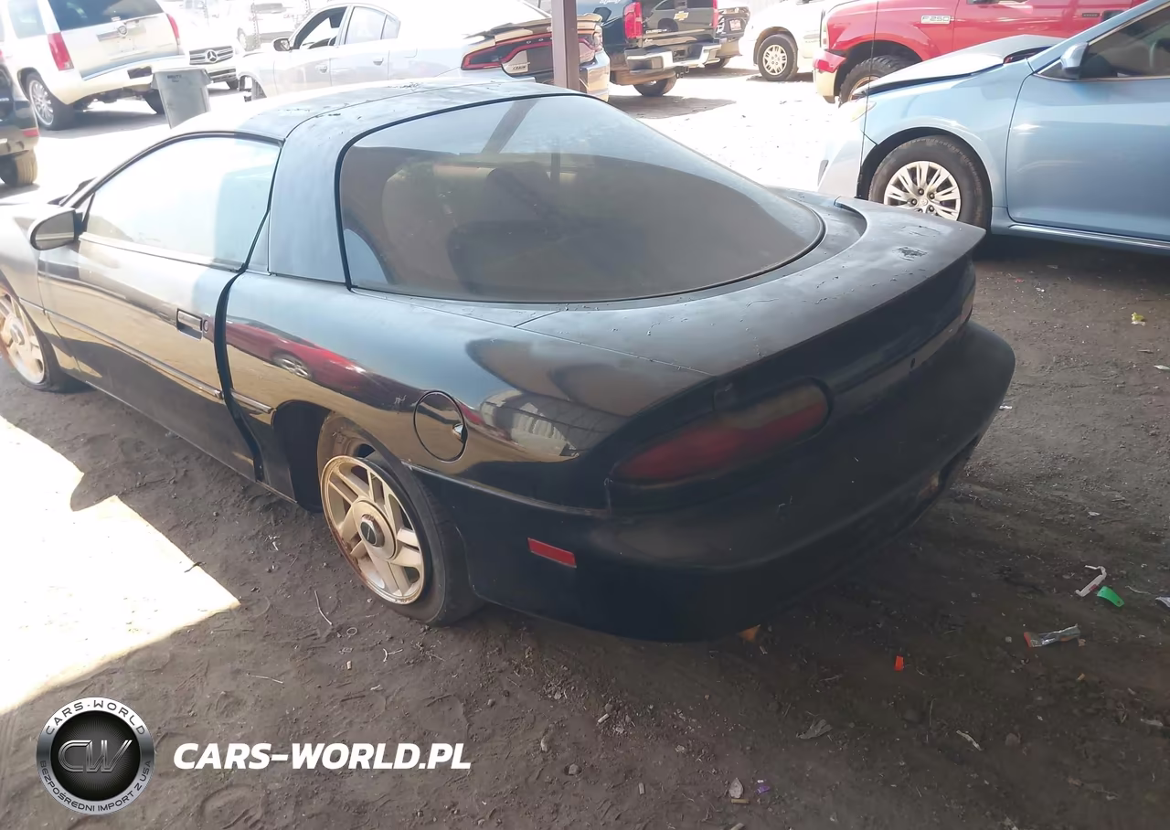1996 Chevrolet Camaro Rs VIN:2G1FP22K3T2107927 - 3
