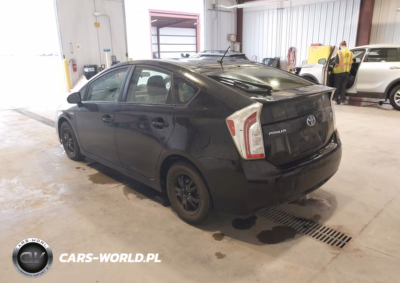 2014 Toyota Prius Two VIN:JTDKN3DU1E0379283 - 3