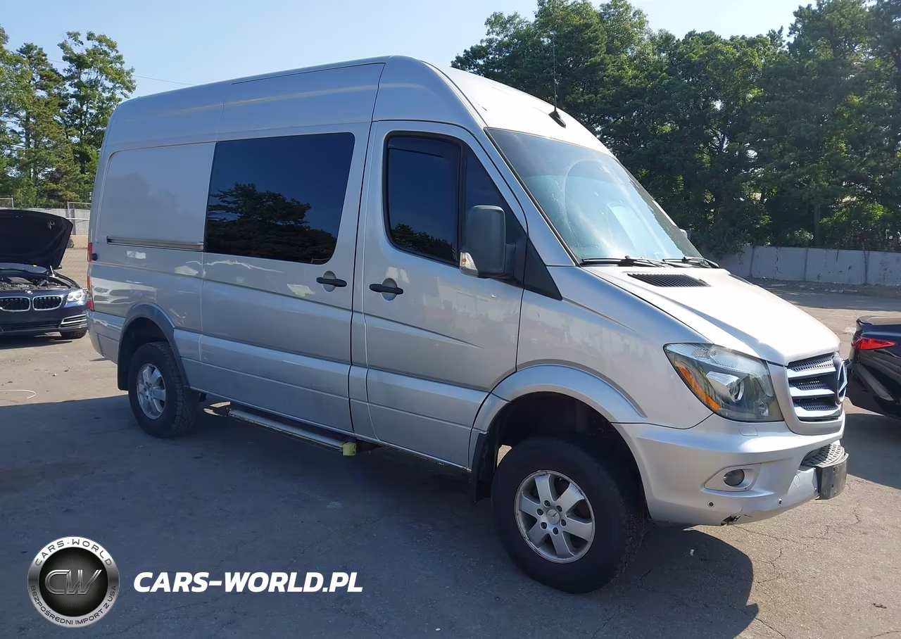 2017 Mercedes-Benz Sprinter 2500 Standard Roof V6 – zdjęcie 1 z 18