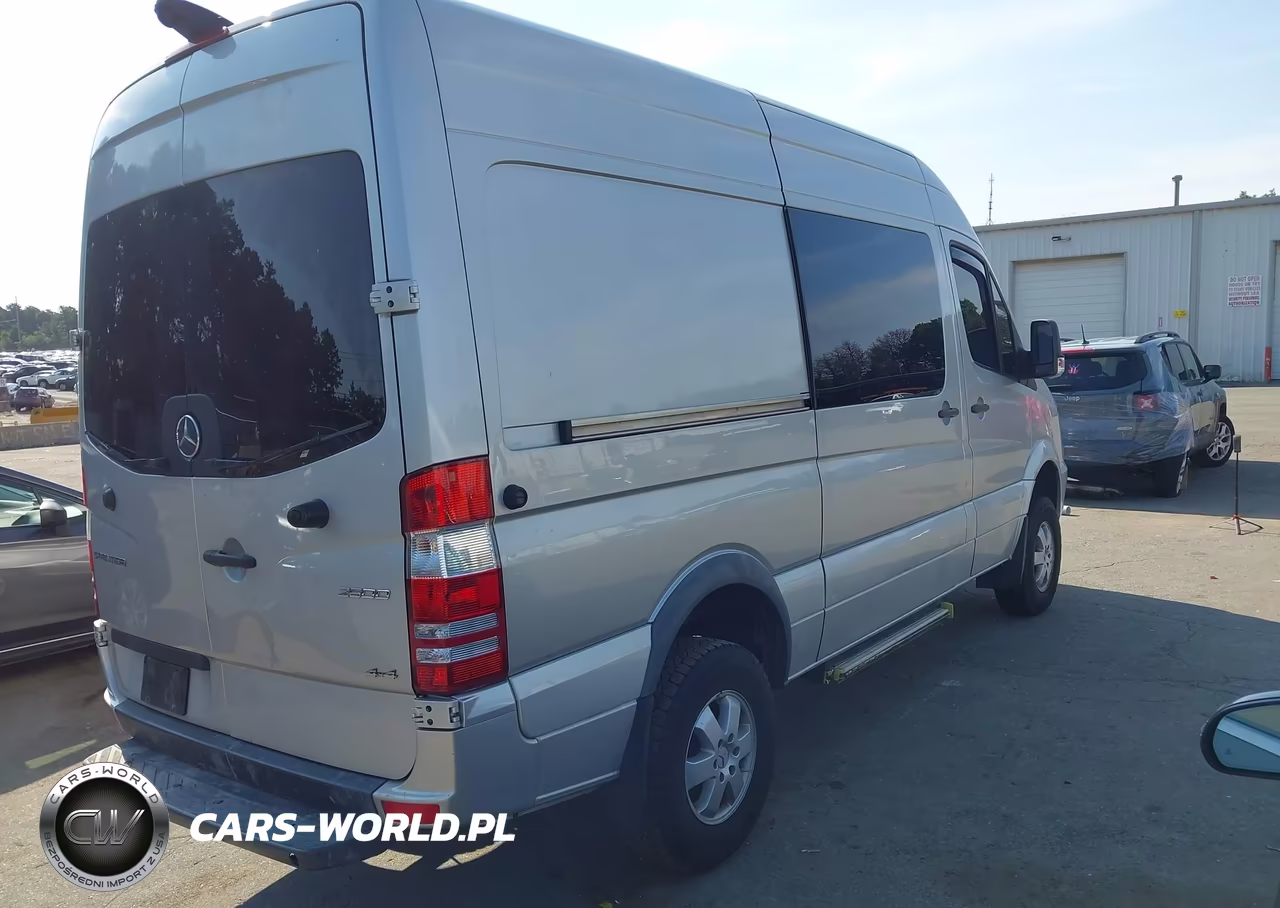 2017 Mercedes-Benz Sprinter 2500 Standard Roof V6 VIN:WD4FE7CD5HP574623 - 4