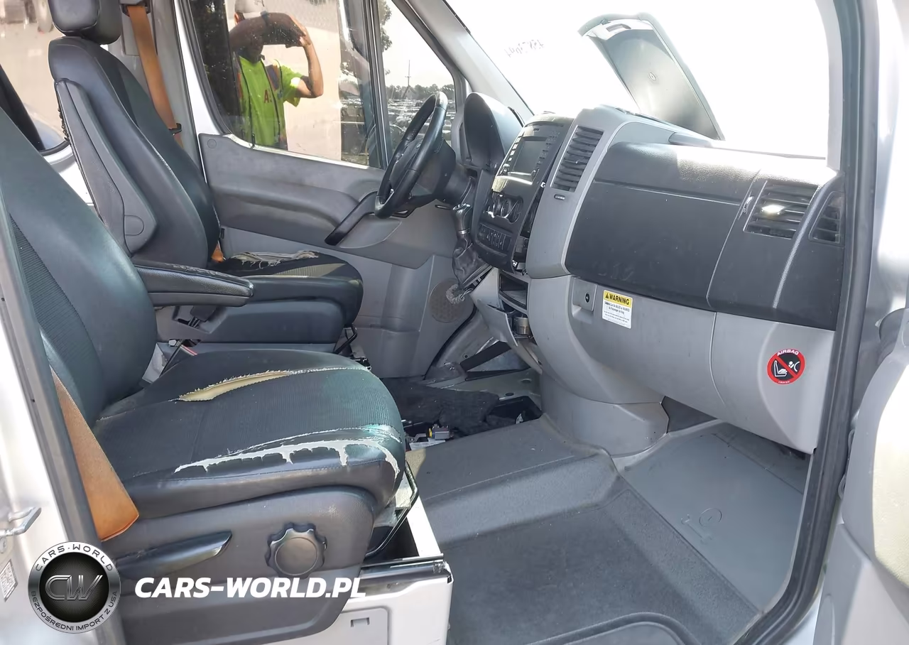 2017 Mercedes-Benz Sprinter 2500 Standard Roof V6 VIN:WD4FE7CD5HP574623 - 5