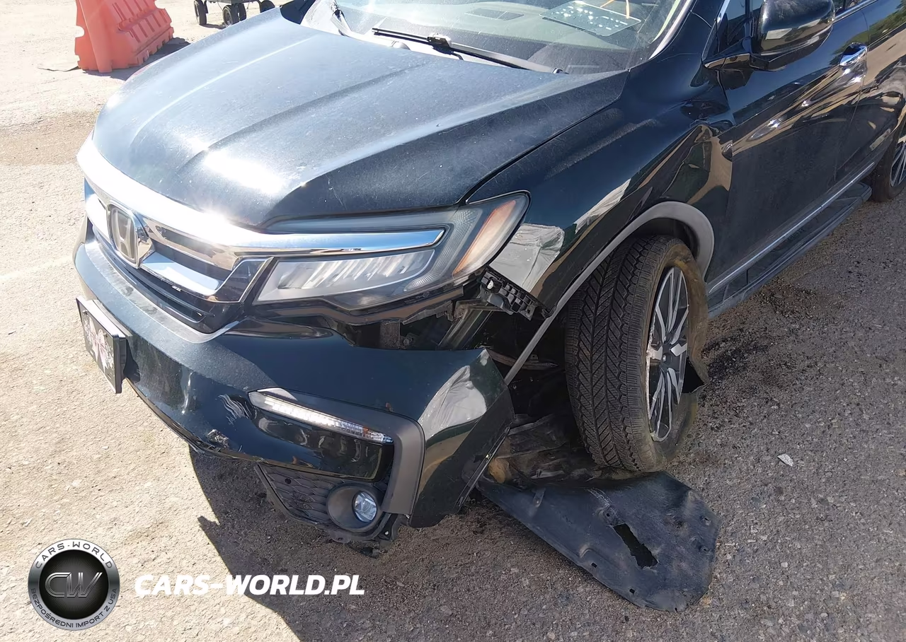 2019 Honda Pilot Touring VIN:5FNYF6H99KB036782 - 6