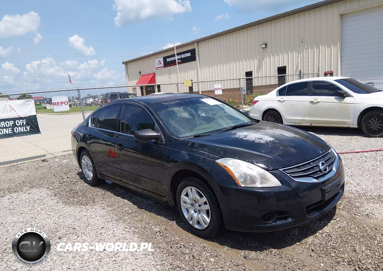 2010 Nissan Altima 2.5 – zdjęcie 1 z 11