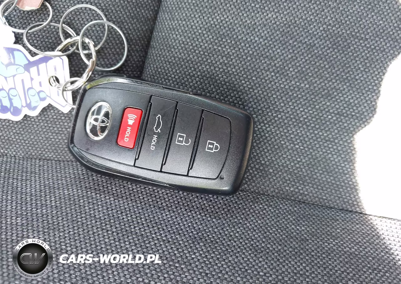 2025 Toyota Camry Le VIN:4T1DBADK2SU501539 - 11
