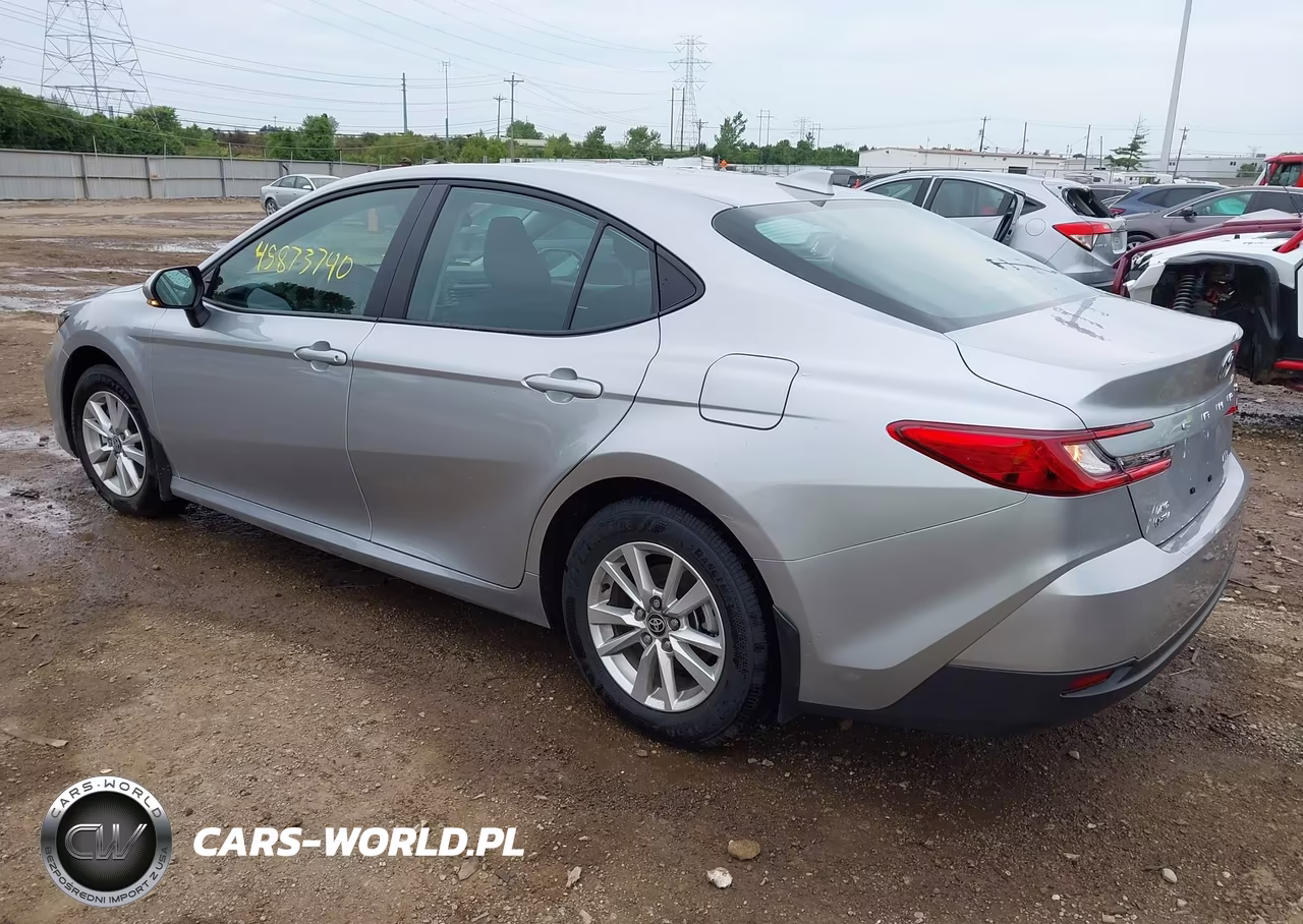 2025 Toyota Camry Le VIN:4T1DBADK2SU501539 - 3