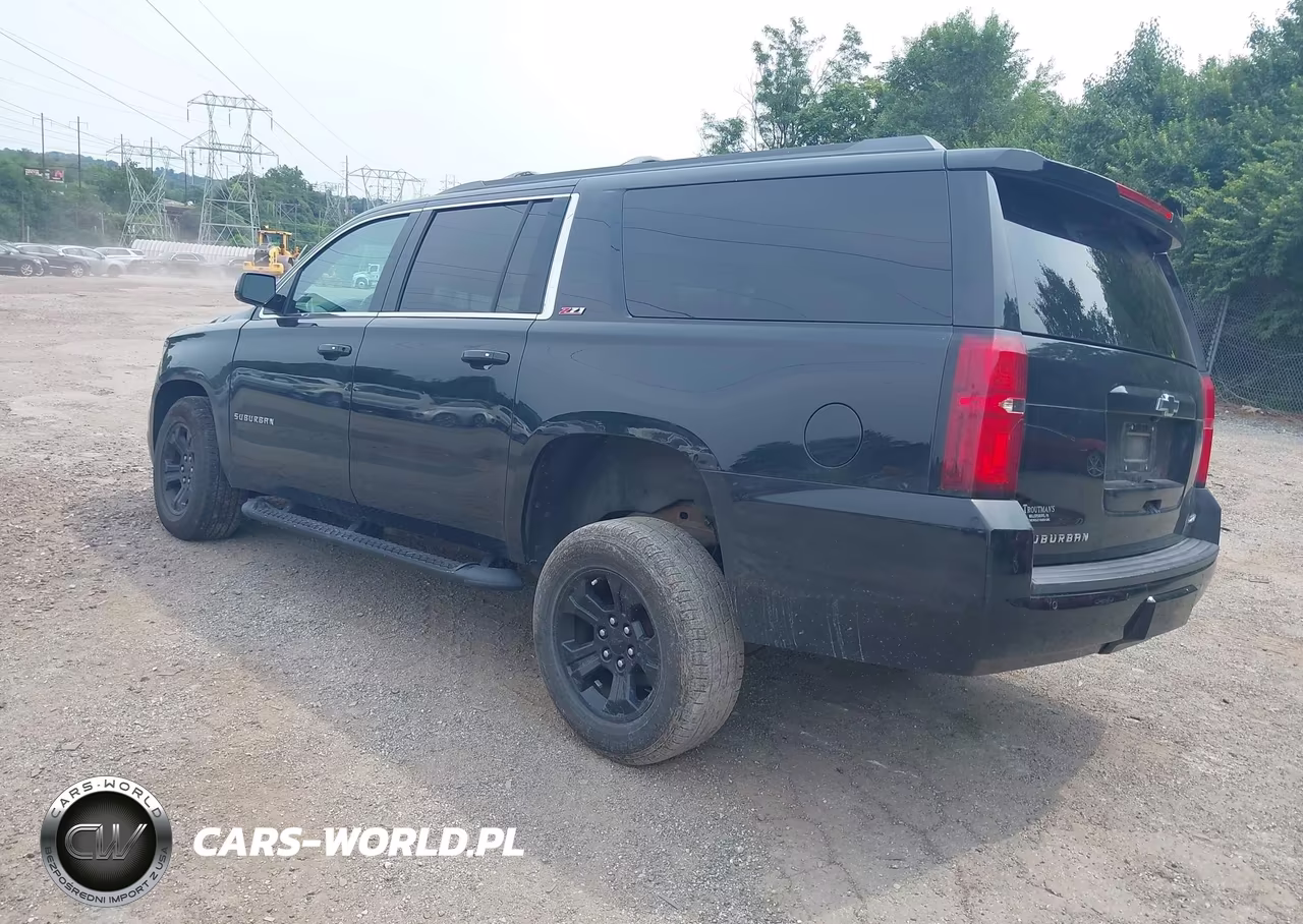 2018 Chevrolet Suburban Lt VIN:1GNSKHKC9JR287335 - 3
