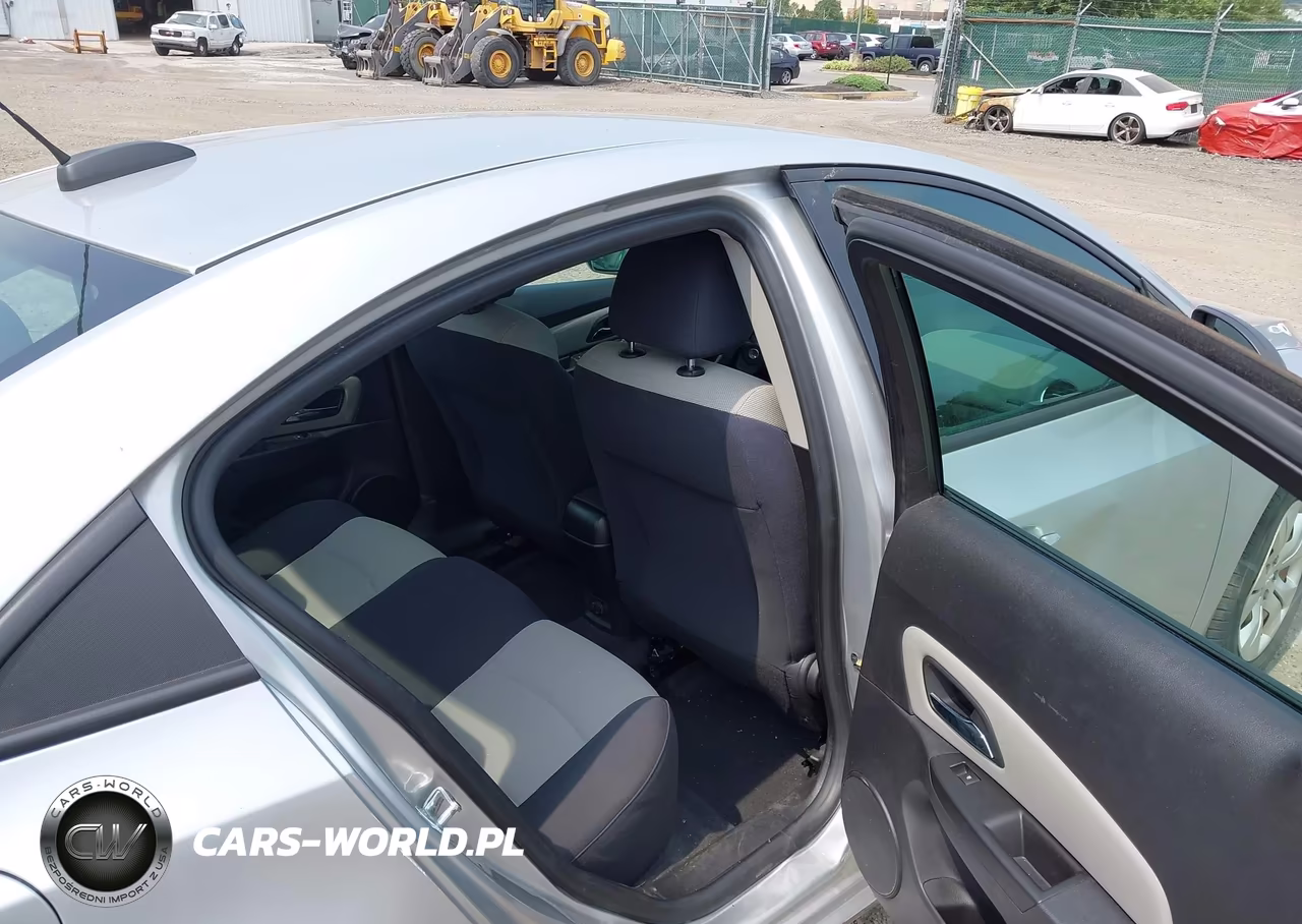 2016 Chevrolet Cruze Limited Ls Auto VIN:1G1PC5SG7G7200591 - 8