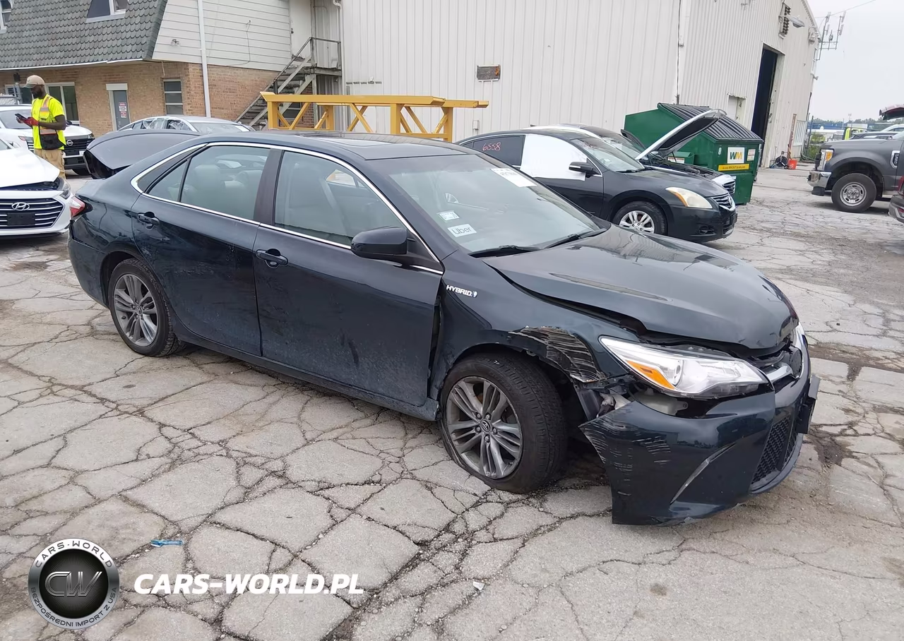 2015 Toyota Camry Hybrid Se