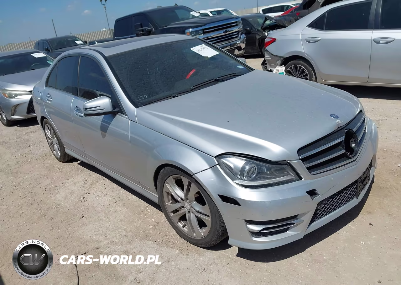 2013 Mercedes-Benz C 300 Sport 4Matic – zdjęcie 1 z 21