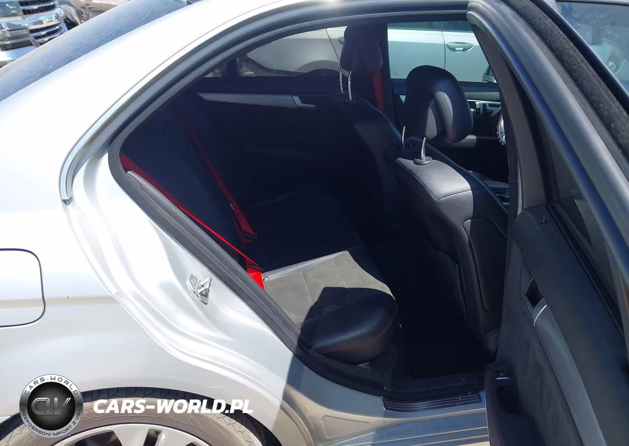 2013 Mercedes-Benz C 300 Sport 4Matic VIN:WDDGF8ABXDA755447 - 8