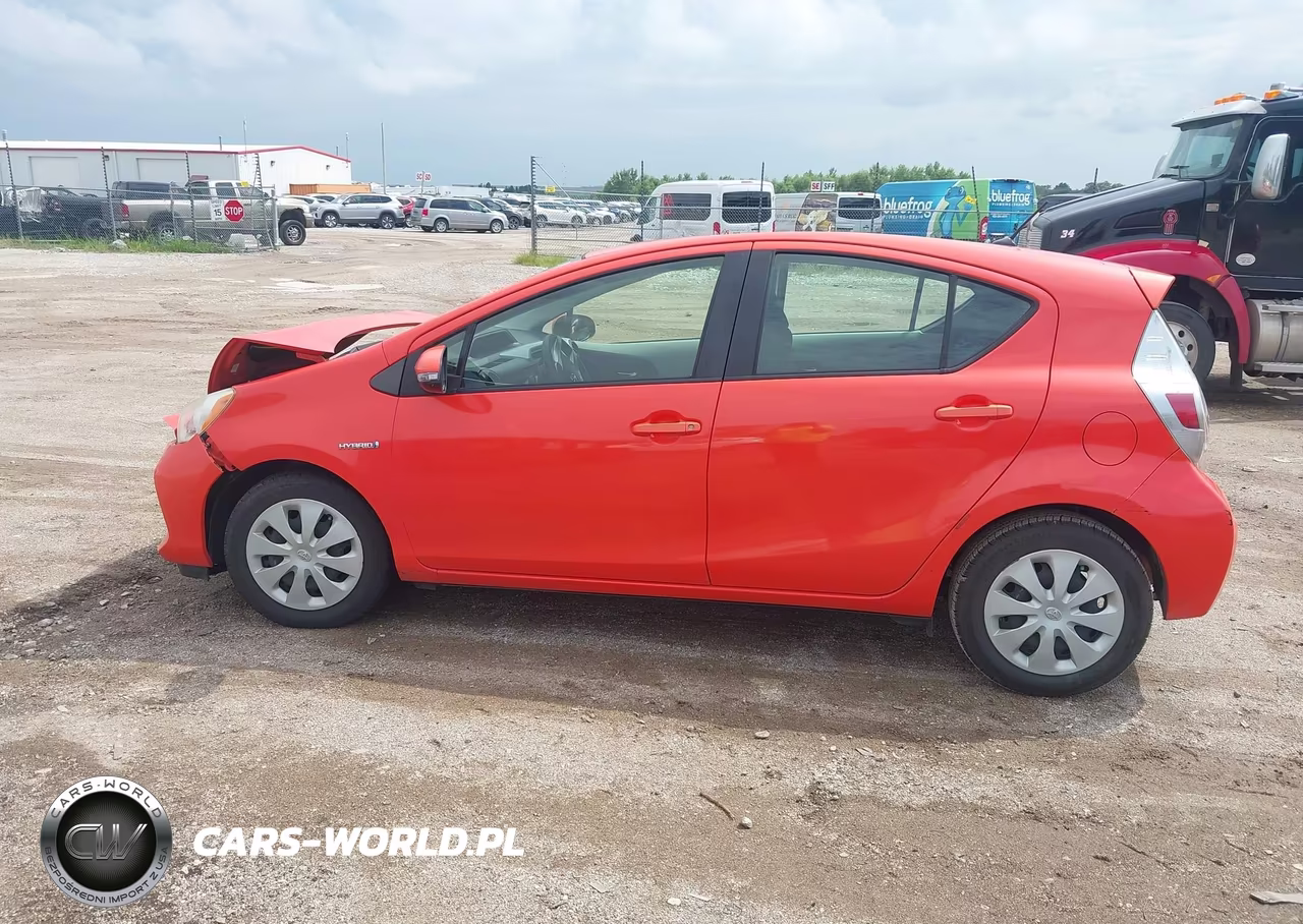 2012 Toyota Prius C Two VIN:JTDKDTB37C1012599 - 14