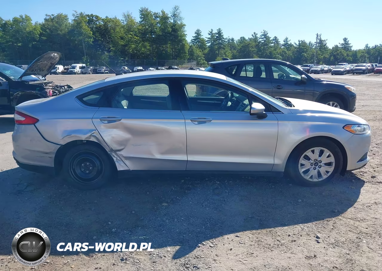 2014 Ford Fusion S VIN:1FA6P0G76E5358860 - 12