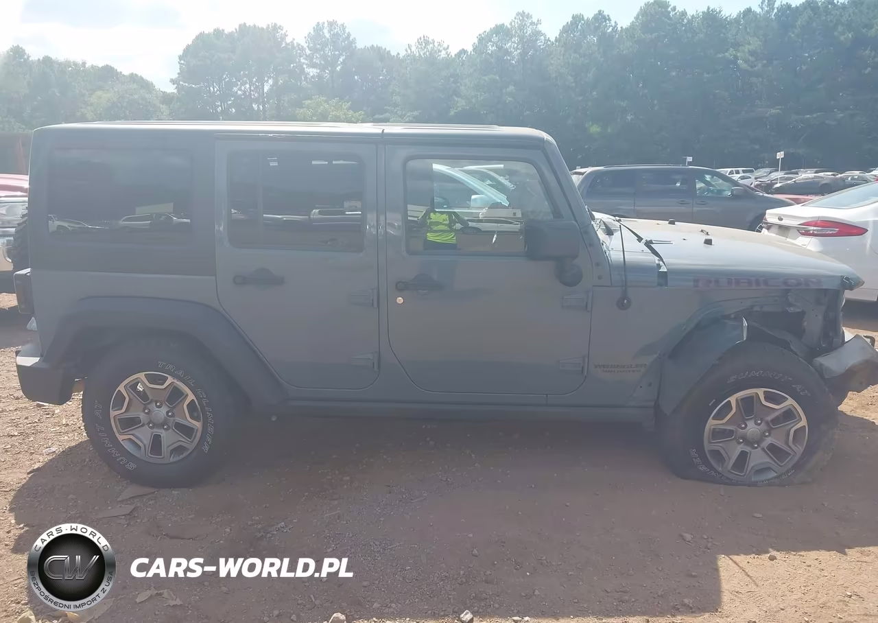 2015 Jeep Wrangler Unlimited Rubicon VIN:1C4HJWFG7FL697455 - 14