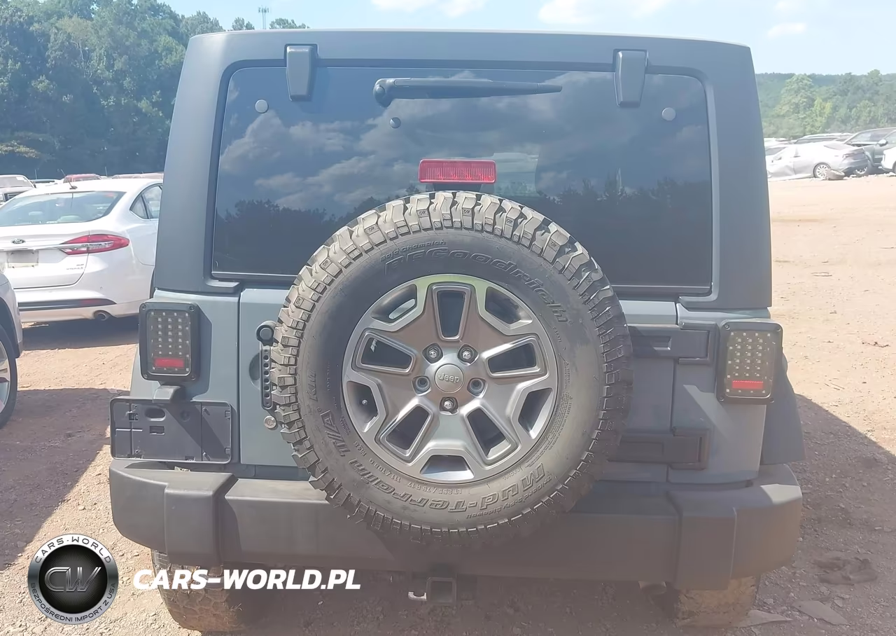 2015 Jeep Wrangler Unlimited Rubicon VIN:1C4HJWFG7FL697455 - 17