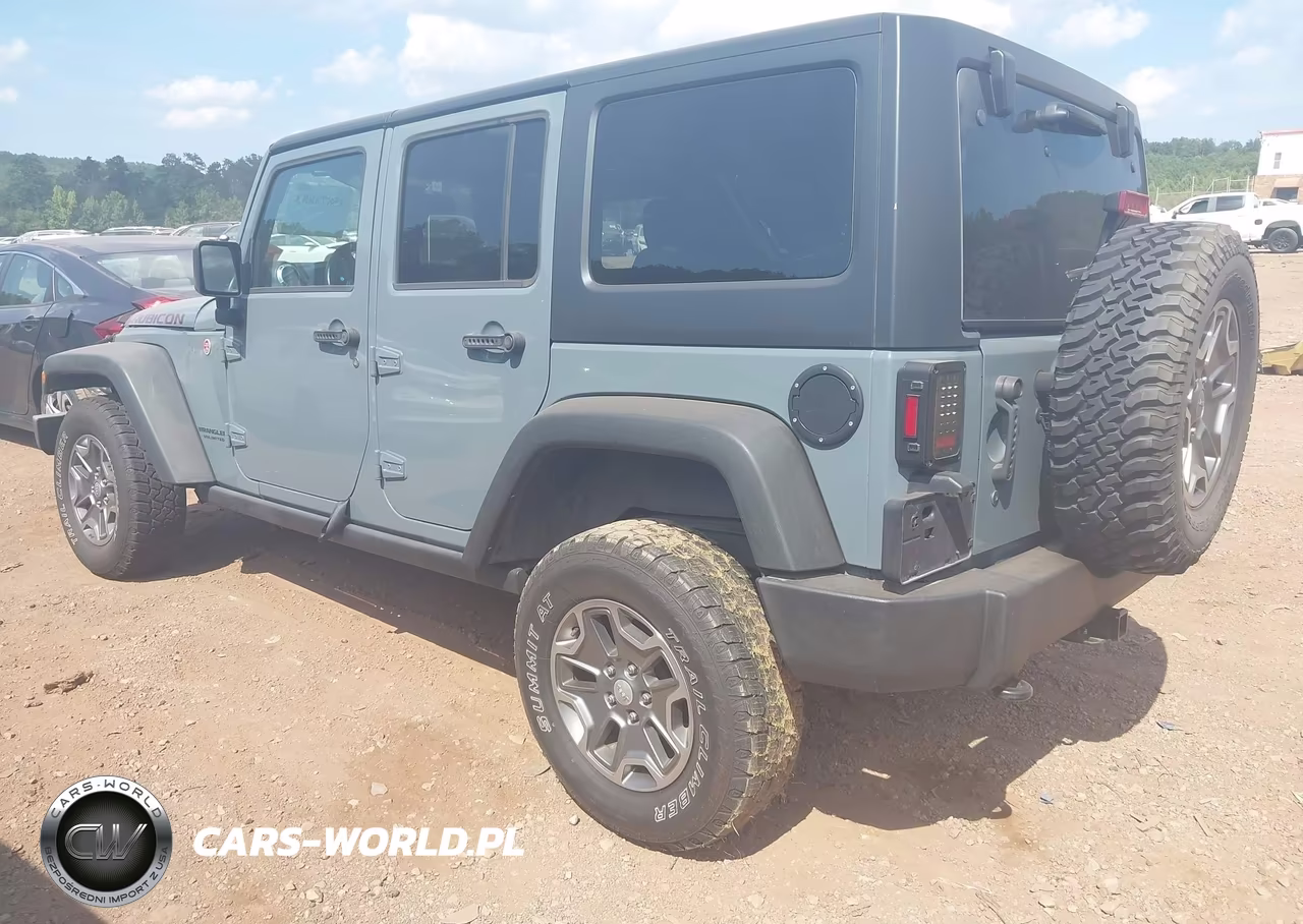 2015 Jeep Wrangler Unlimited Rubicon VIN:1C4HJWFG7FL697455 - 3