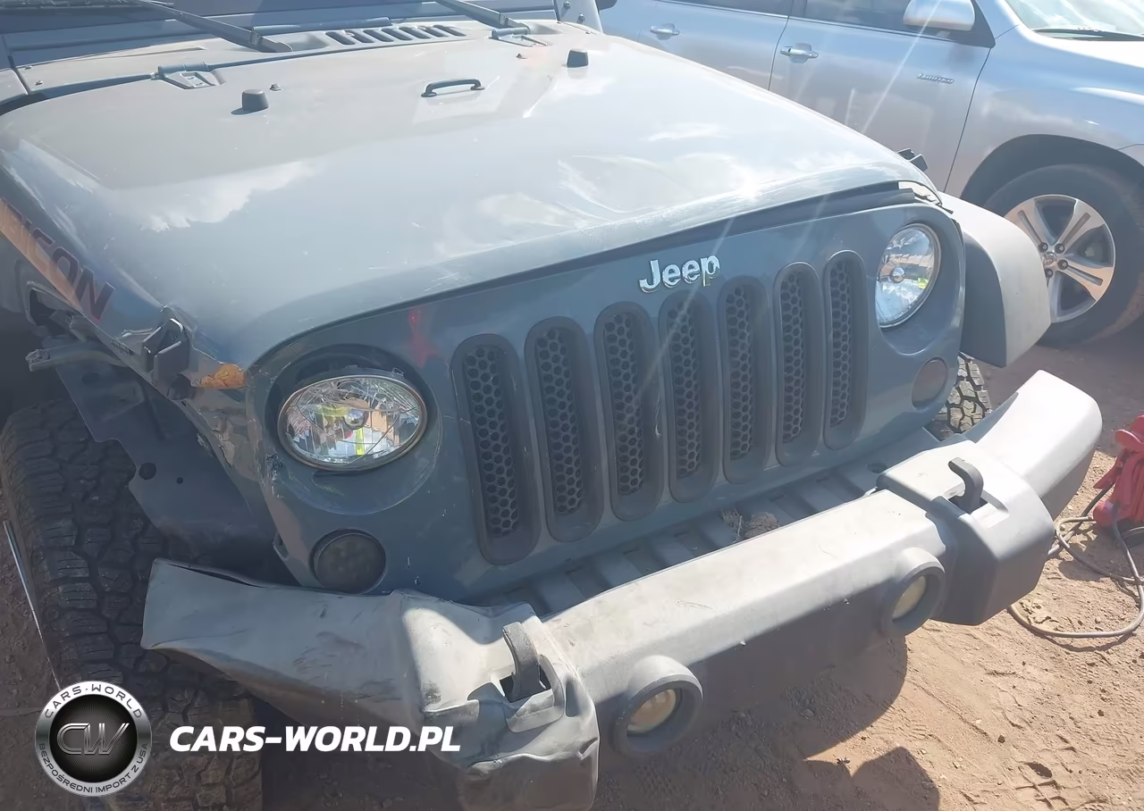 2015 Jeep Wrangler Unlimited Rubicon VIN:1C4HJWFG7FL697455 - 6