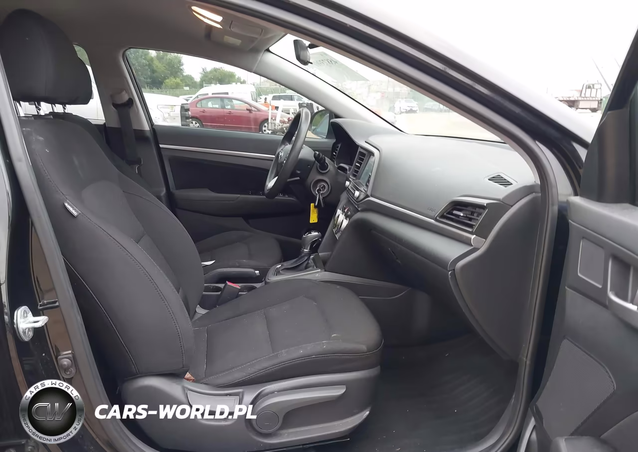 2019 Hyundai Elantra Sel VIN:5NPD84LF1KH418784 - 5
