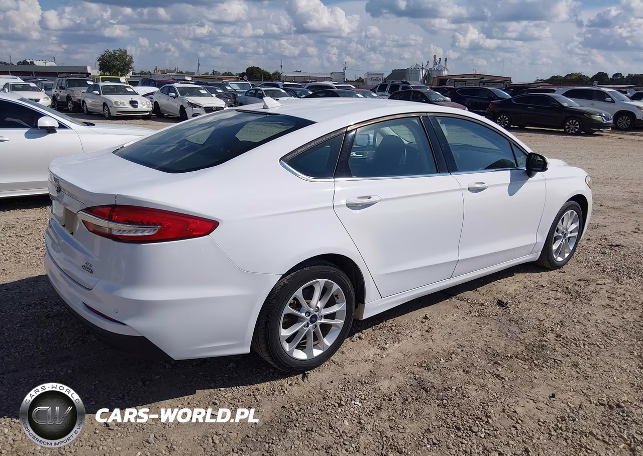 2020 Ford Fusion Hybrid Se VIN:3FA6P0LU2LR264397 - 4