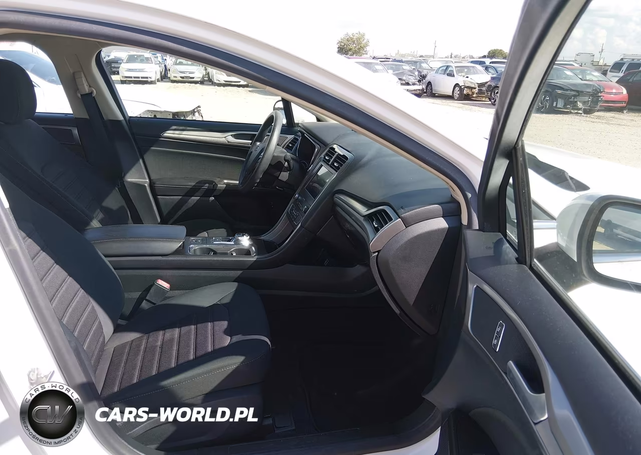 2020 Ford Fusion Hybrid Se VIN:3FA6P0LU2LR264397 - 5