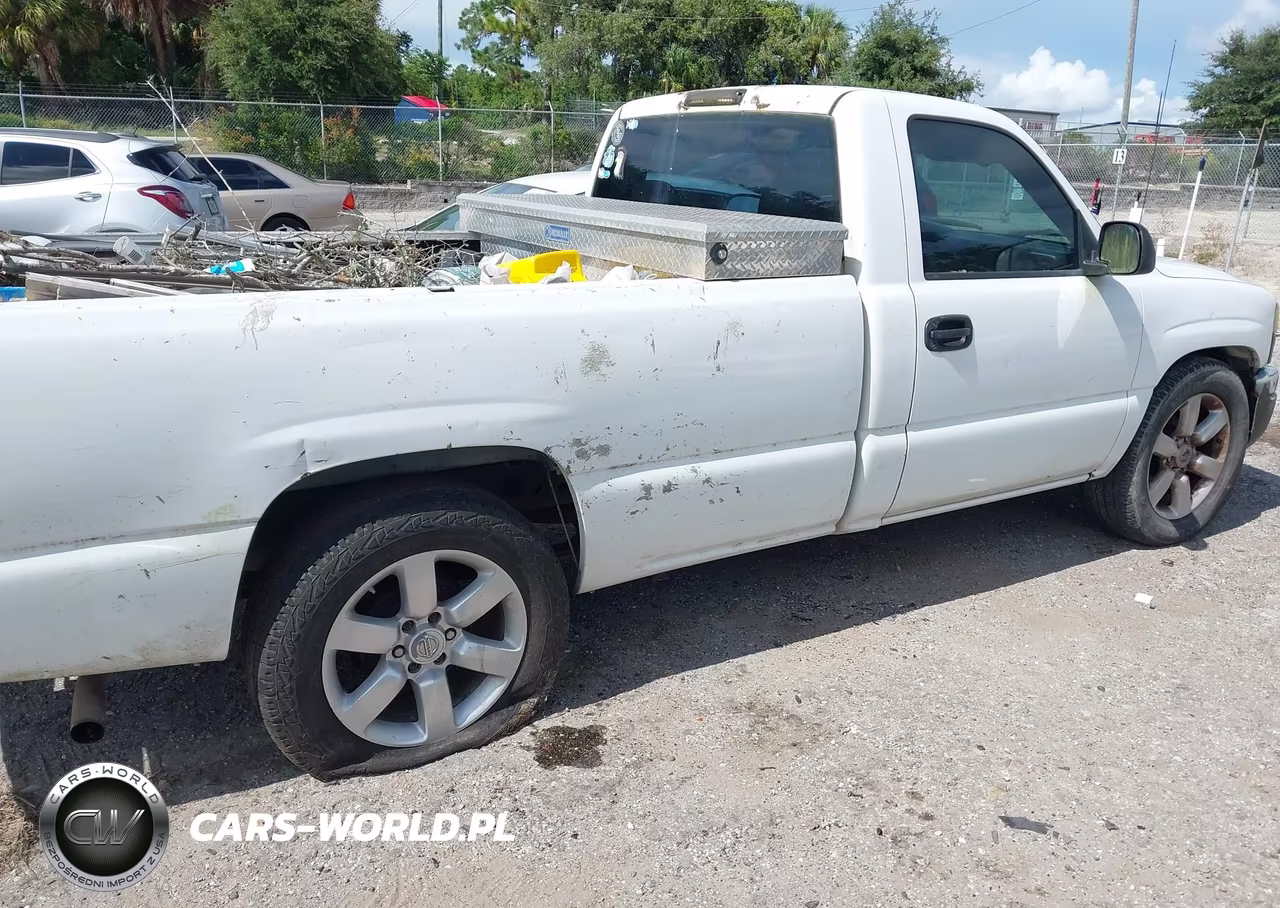 2005 GMC Sierra 1500 Work Truck VIN:1GTEC14V55Z275665 - 6