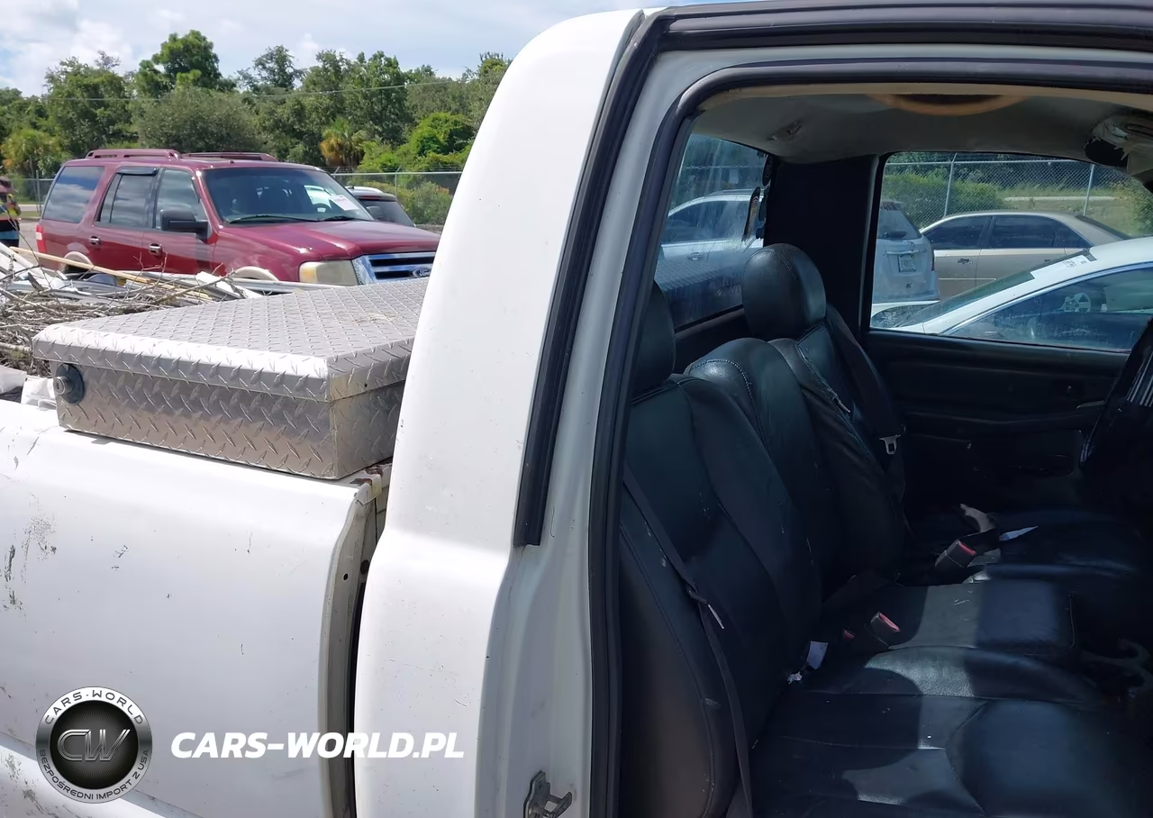 2005 GMC Sierra 1500 Work Truck VIN:1GTEC14V55Z275665 - 8
