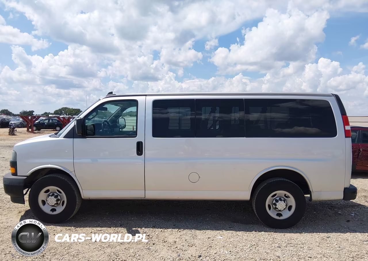 2019 Chevrolet Express 2500 Ls VIN:1GAWGEFGXK1341810 - 17