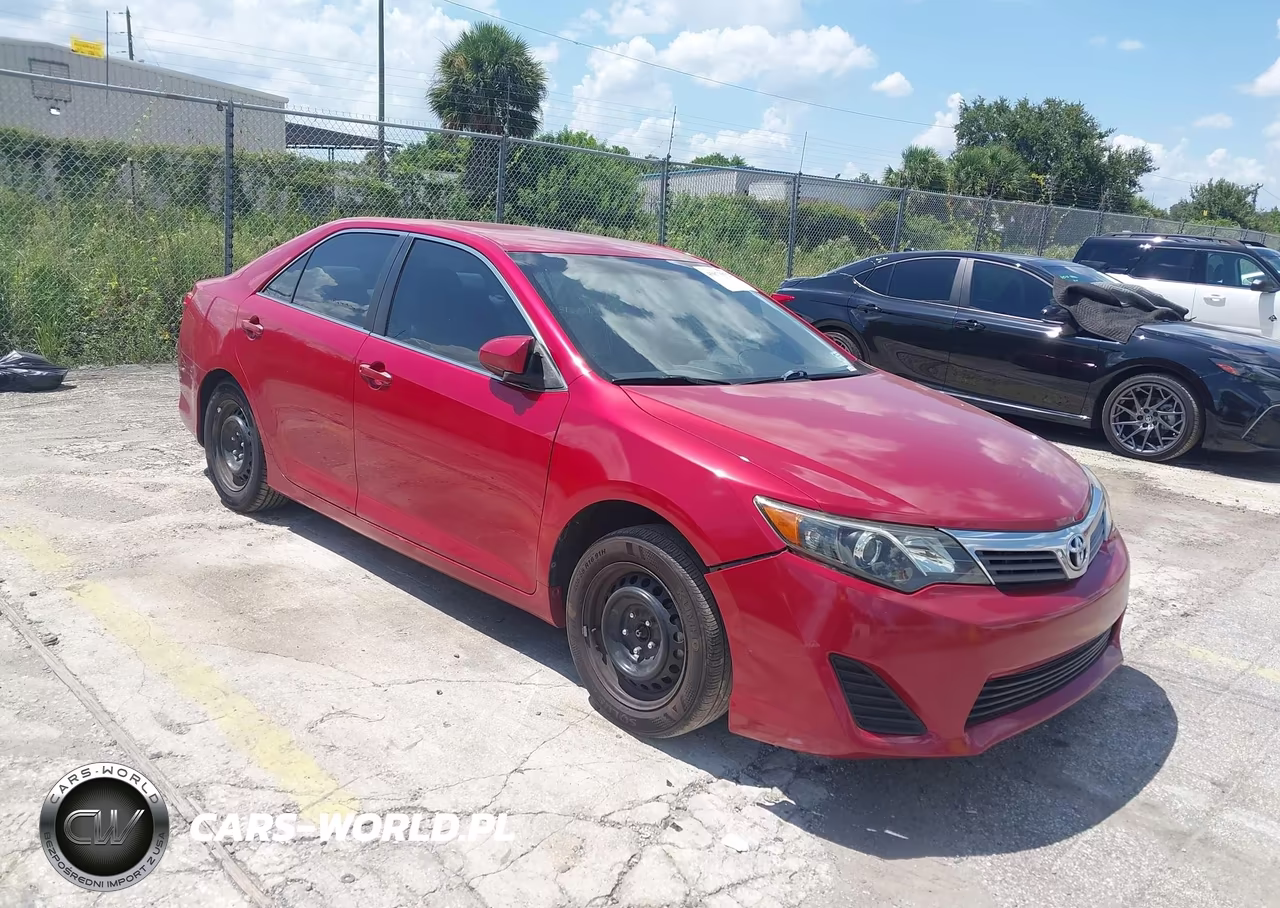 2014 Toyota Camry L – zdjęcie 1 z 16
