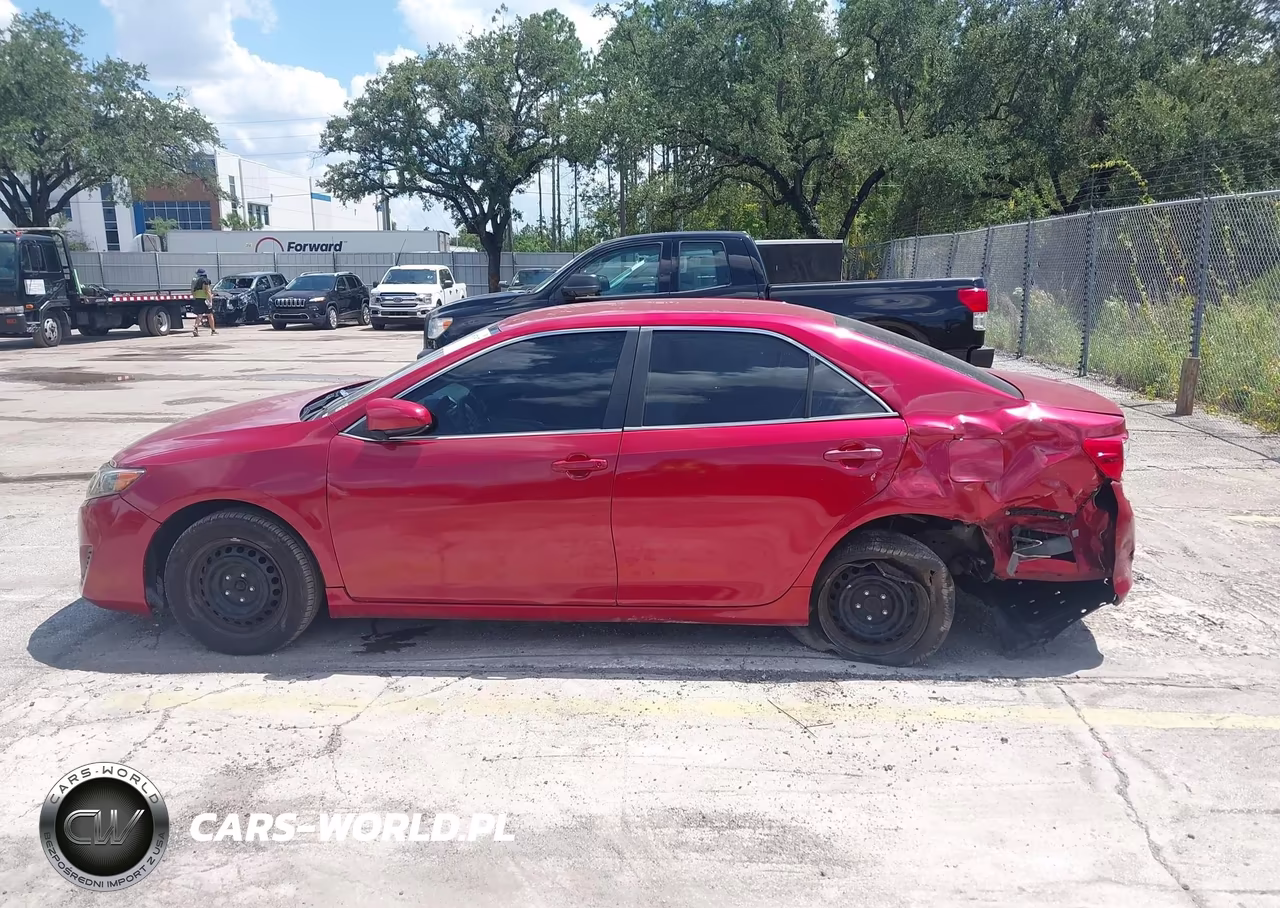 2014 Toyota Camry L VIN:4T1BF1FK6EU779938 - 14
