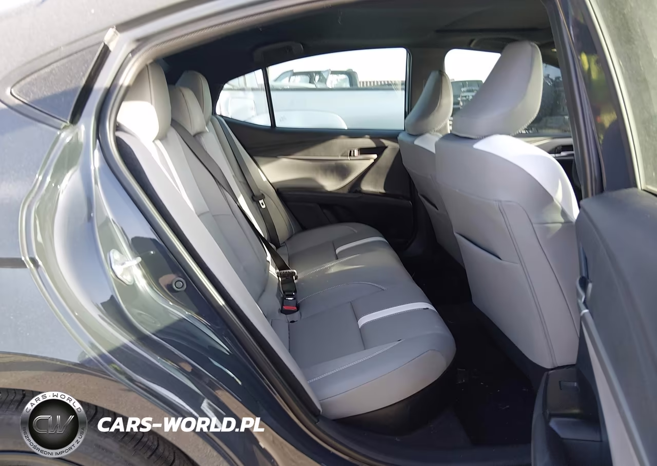 2026 Toyota Camry Se VIN:4T1DAACK2TU765589 - 8