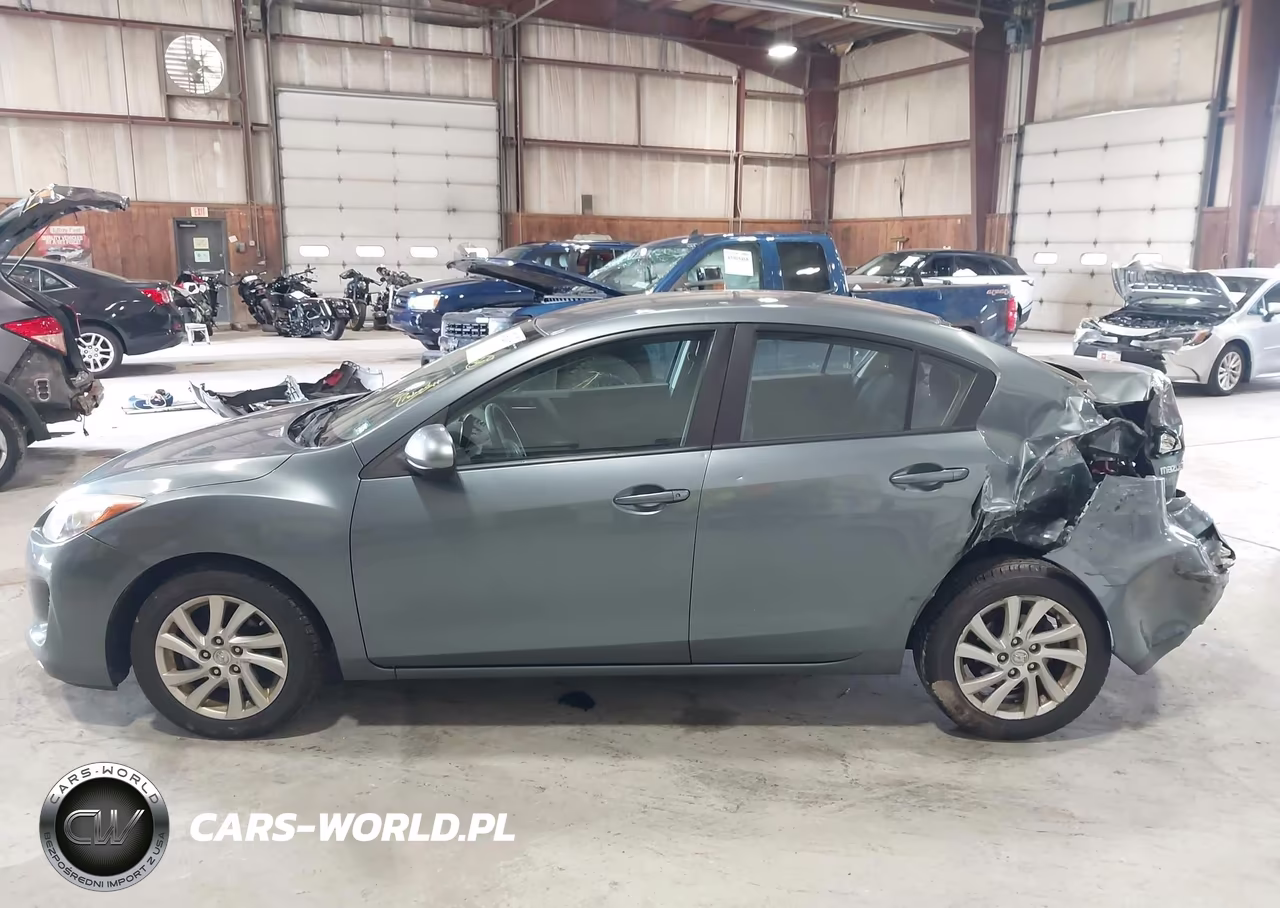 2012 Mazda Mazda3 I Touring VIN:JM1BL1V88C1541669 - 13