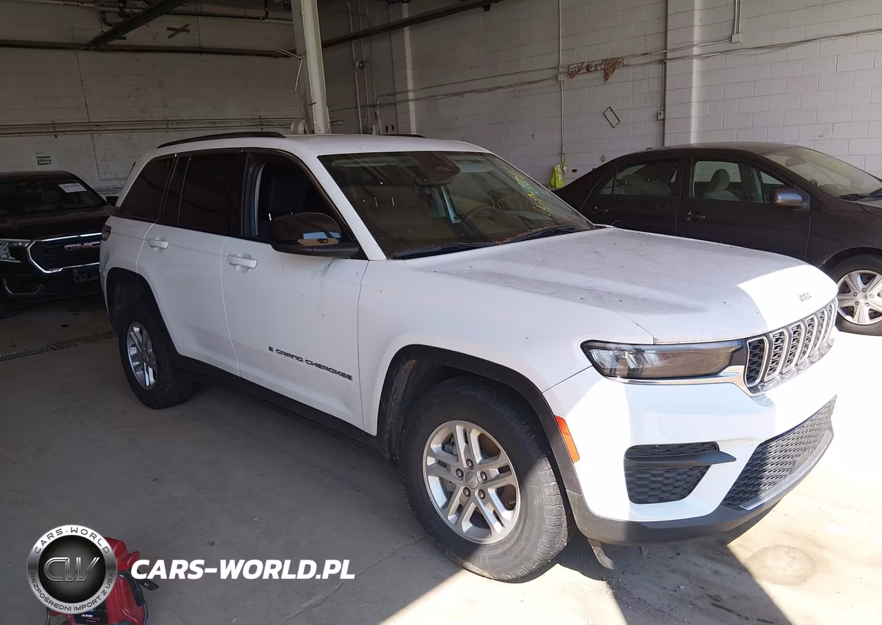 2023 Jeep Grand Cherokee Laredo 4X4 – zdjęcie 1 z 16