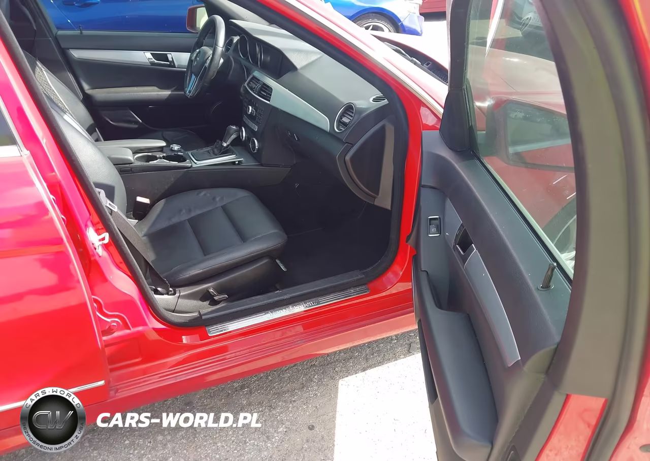2012 Mercedes-Benz C 250 Sport VIN:WDDGF4HB3CA648141 - 5