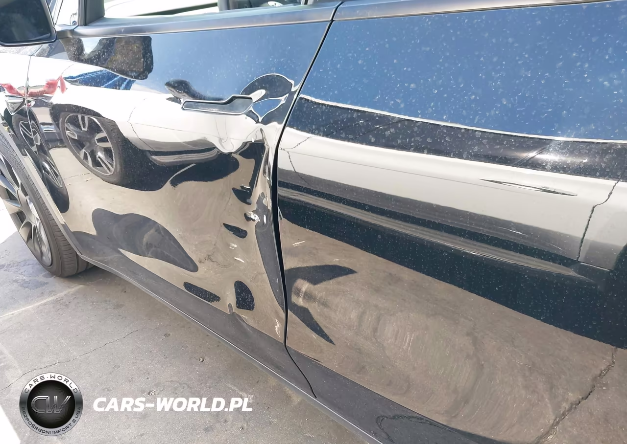 2020 Tesla Model Y Long Range Dual Motor All-Wheel Drive VIN:5YJYGDEE4LF038976 - 11