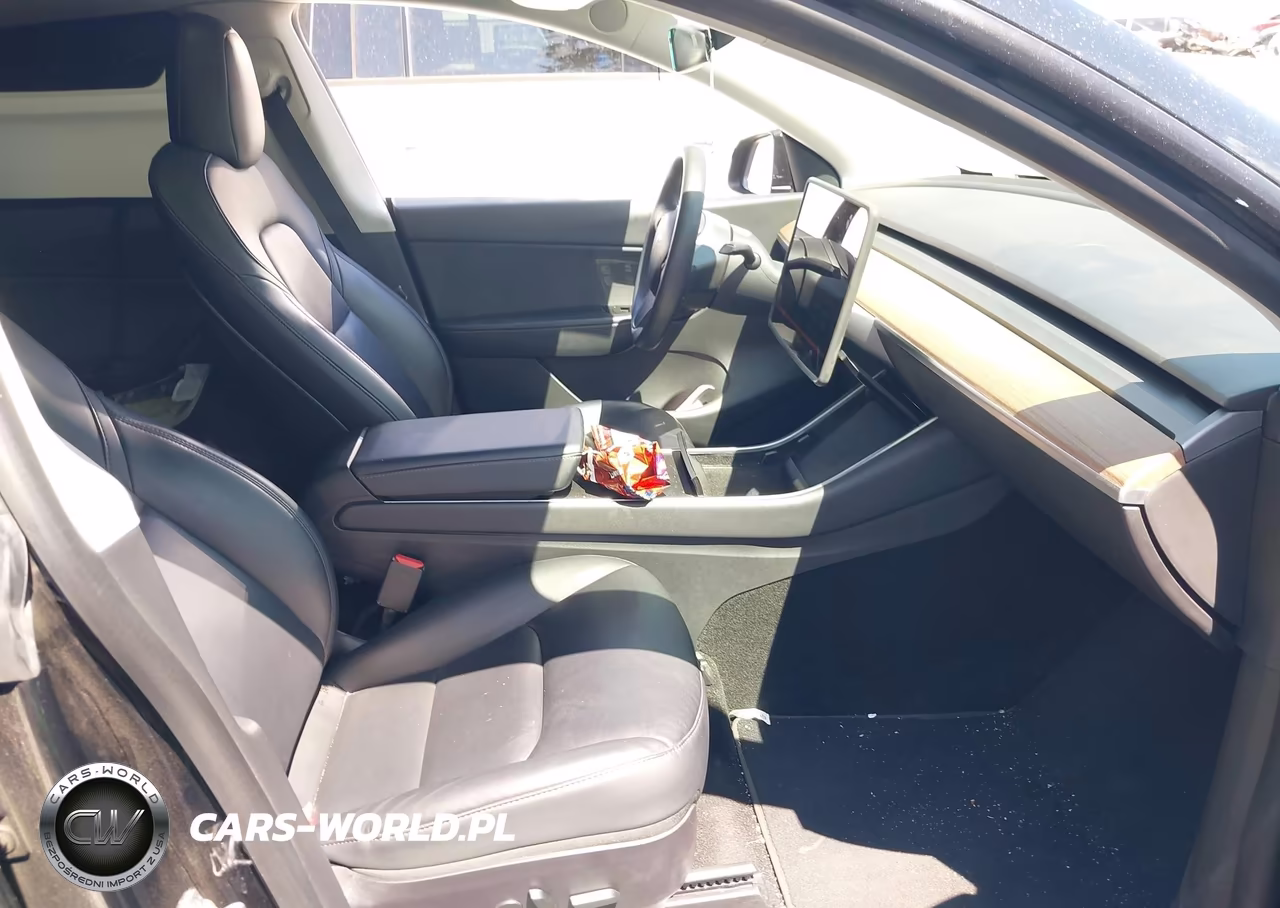 2020 Tesla Model Y Long Range Dual Motor All-Wheel Drive VIN:5YJYGDEE4LF038976 - 5