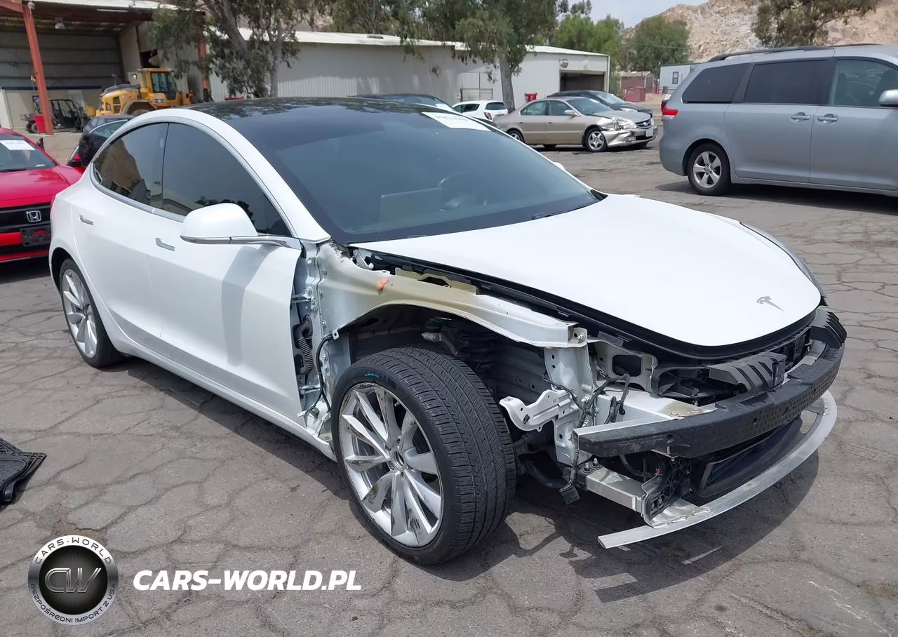 2019 Tesla Model 3 Long Range-Mid Range-Standard Range-Standard Range Plus – zdjęcie 1 z 19