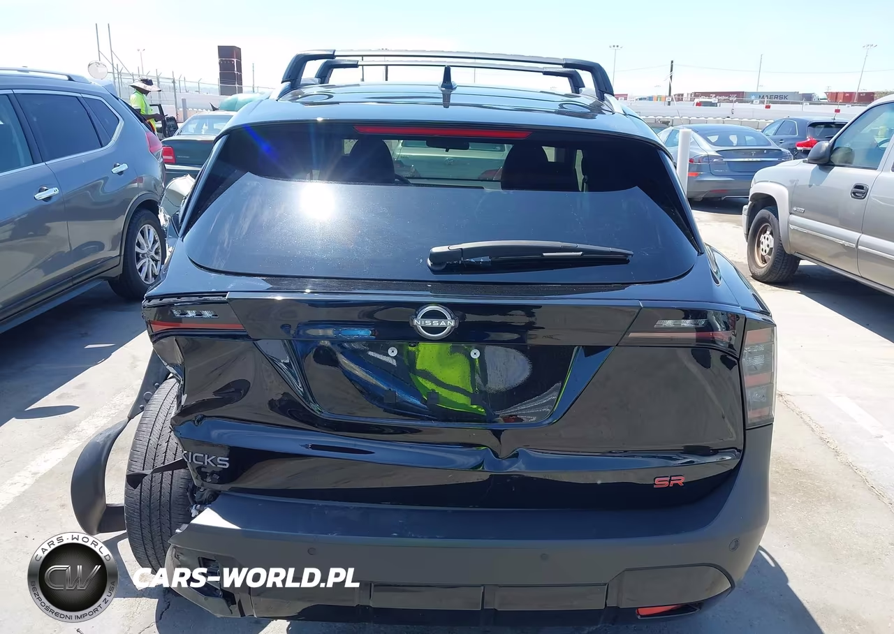 2025 Nissan Kicks Sr Fwd VIN:3N8AP6DA5SL405741 - 16